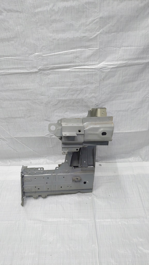 фото №2, Land rover defender лонжерон левая