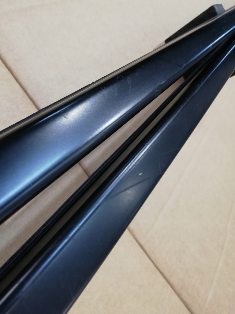 Bmw 5 f11 комплект рейлінги дахові чорні Зі Шроту