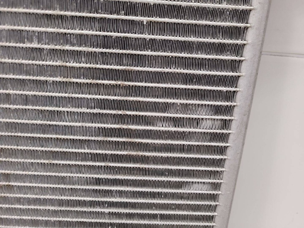 Радіатор кондиціонера nissan qashqai j11 2018 921009251r Доставка