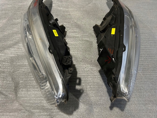 фото №10, Fiesta mk 7 lift лампы передние левая правая c1bb-13w029-ce c1bb-13w030-ce