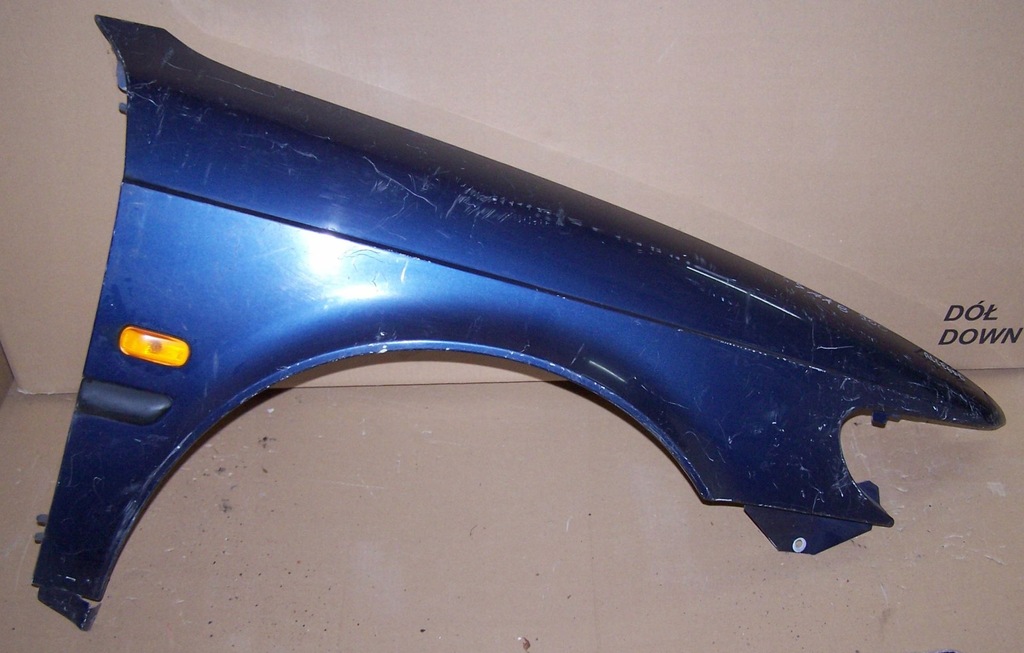 фото №1, Saab 900 крила правий