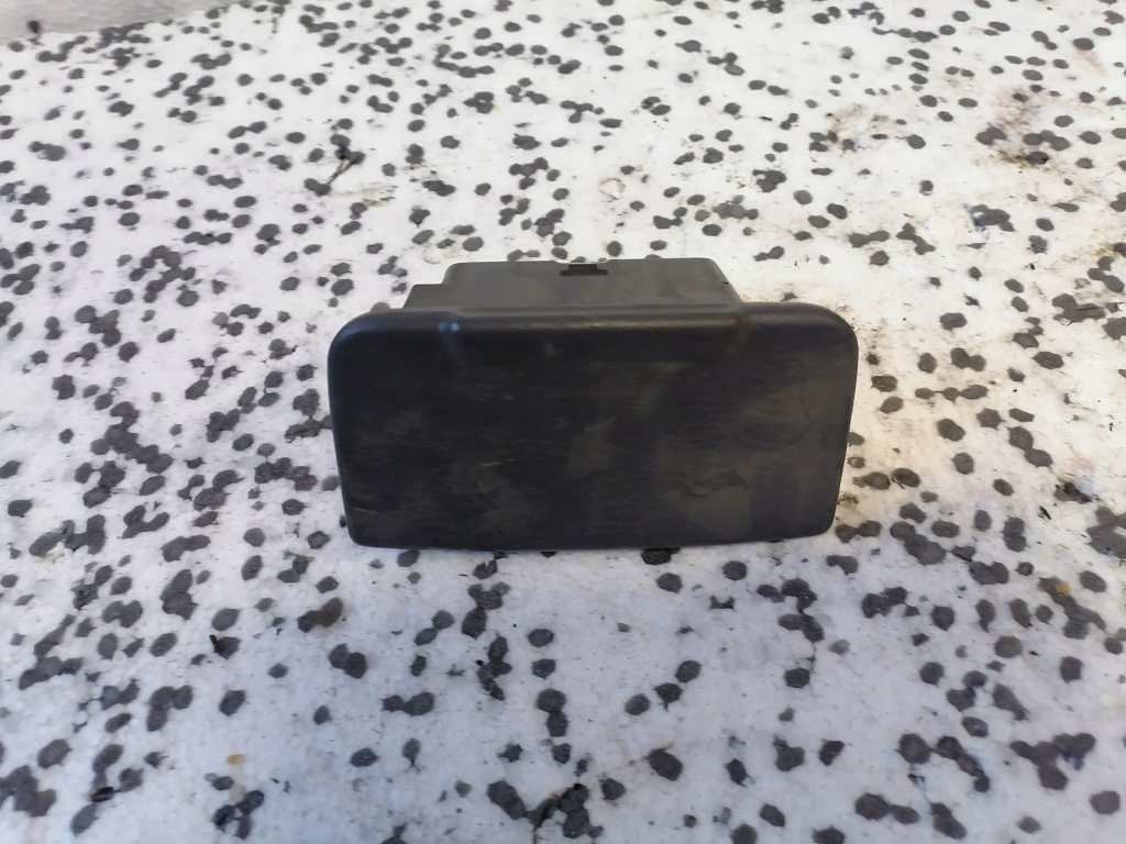 фото №1, Пепельница перед передняя toyota rav4 i 94-00