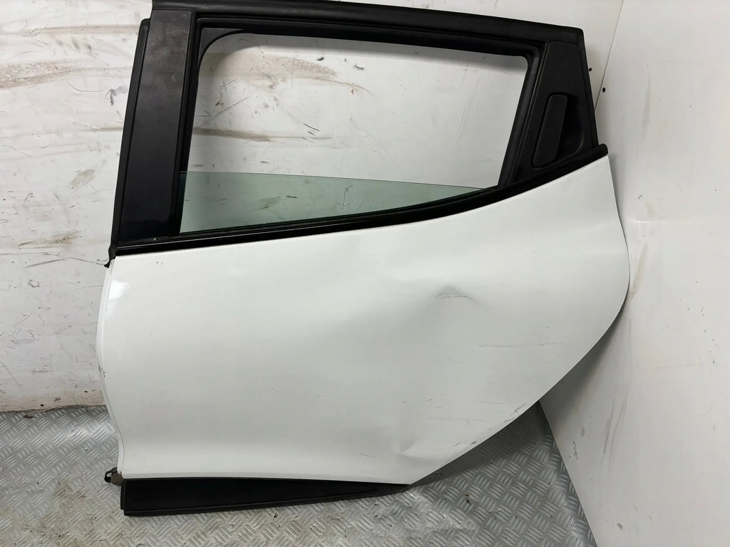 фото №1, Дверь левый задняя задние clio iv ov369 europa