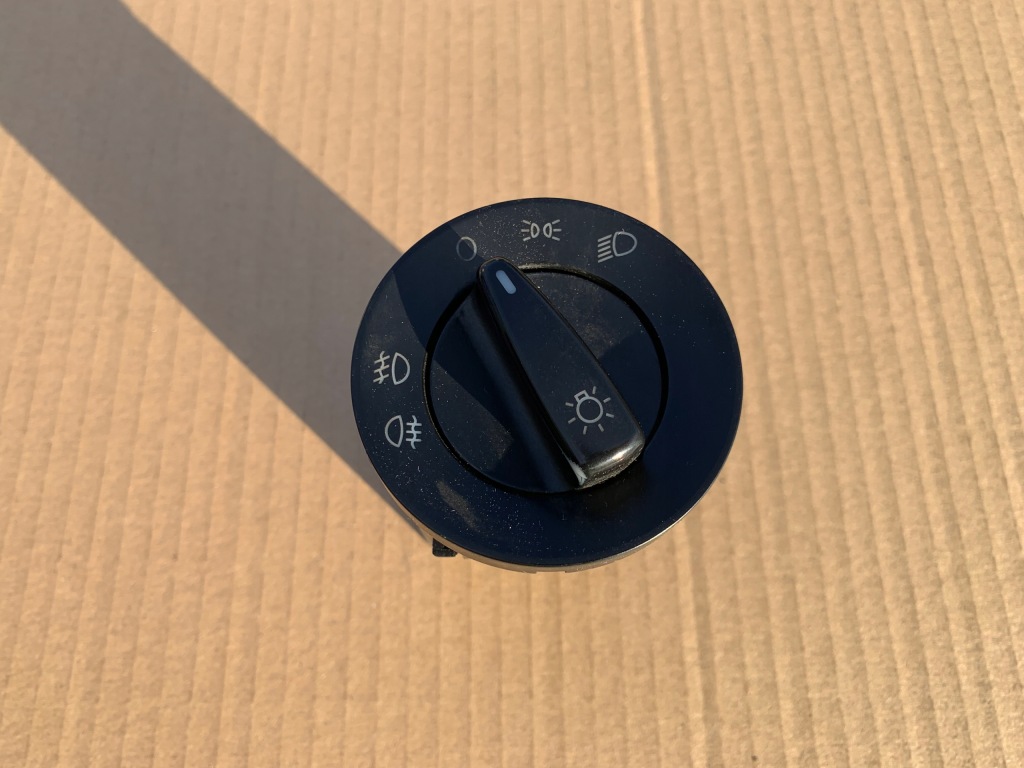 фото №1, Переключатель света skoda fabia ii оригинал 100% исправный хороший