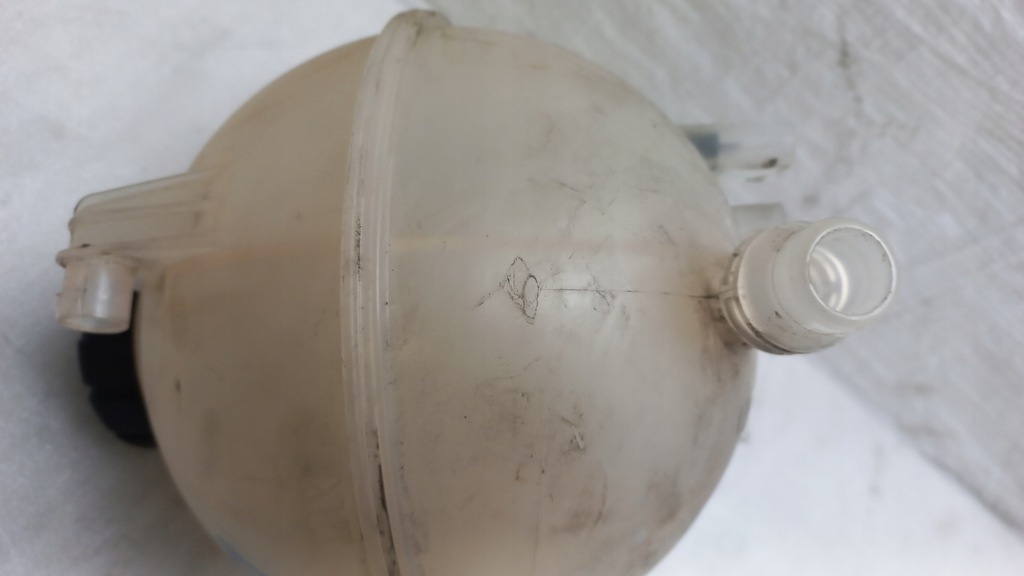 фото №9, Sprinter 907 910 бак расширительный a9105010400 бачок