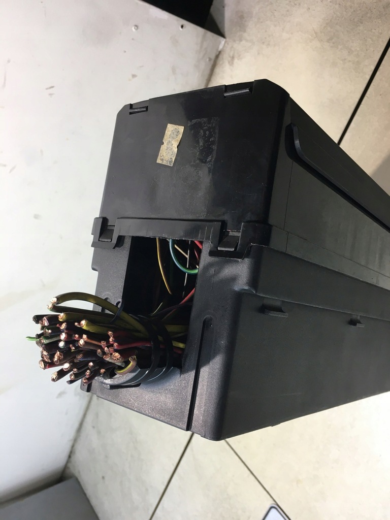 фото №6, Коробка предохранителей discovery iii 2.7 td v6