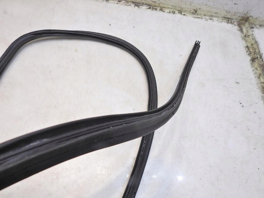 фото №6, Прокладка багажника peugeot 207 cc