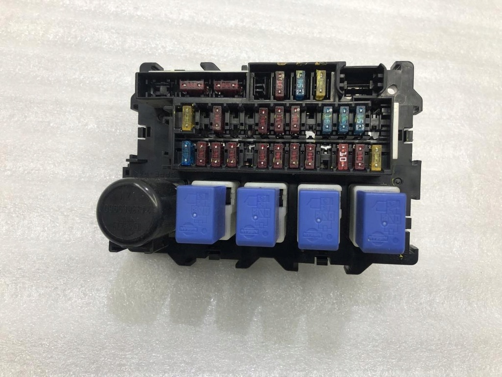 фото №1, Коробка запобіжників nissan np300