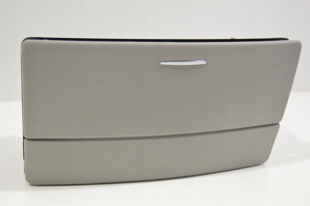 фото №1, Крышка бардачка защита mercedes w221 s klasa lift 2216800834