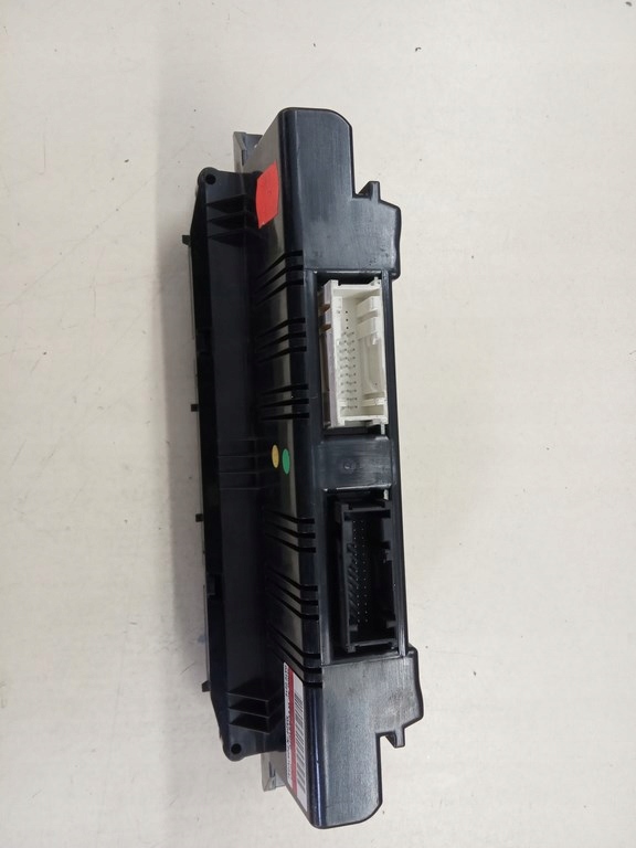 фото №8, Ford c-max mk1 focus mk2 04-07r- панель climatronic