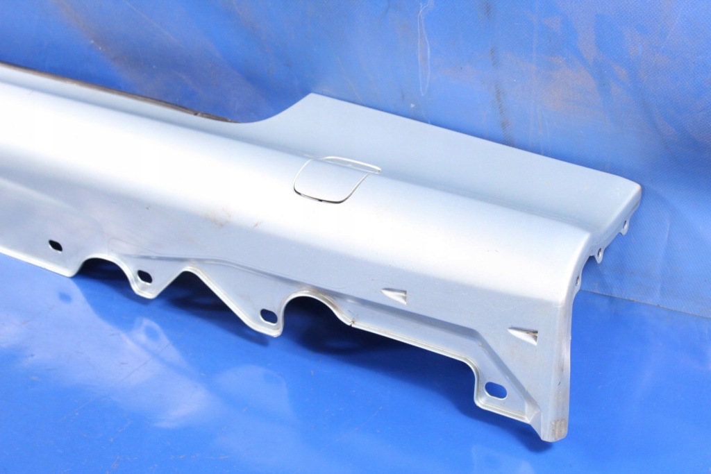 Купить Накладка накладка  порога  правая mercedes sl r230 03r