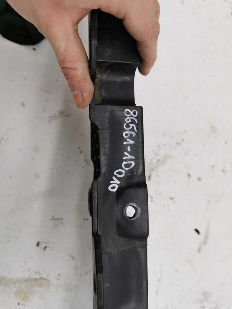 фото №10, Решітка бампера нижня kia carens iii 86561-1d010