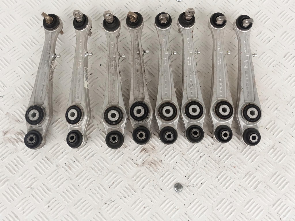 фото №2, Porsche 918 spyder важіль верхній задня l=r