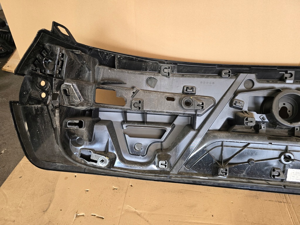 фото №4, Bmw ix i20 накладка крышка багажника задняя