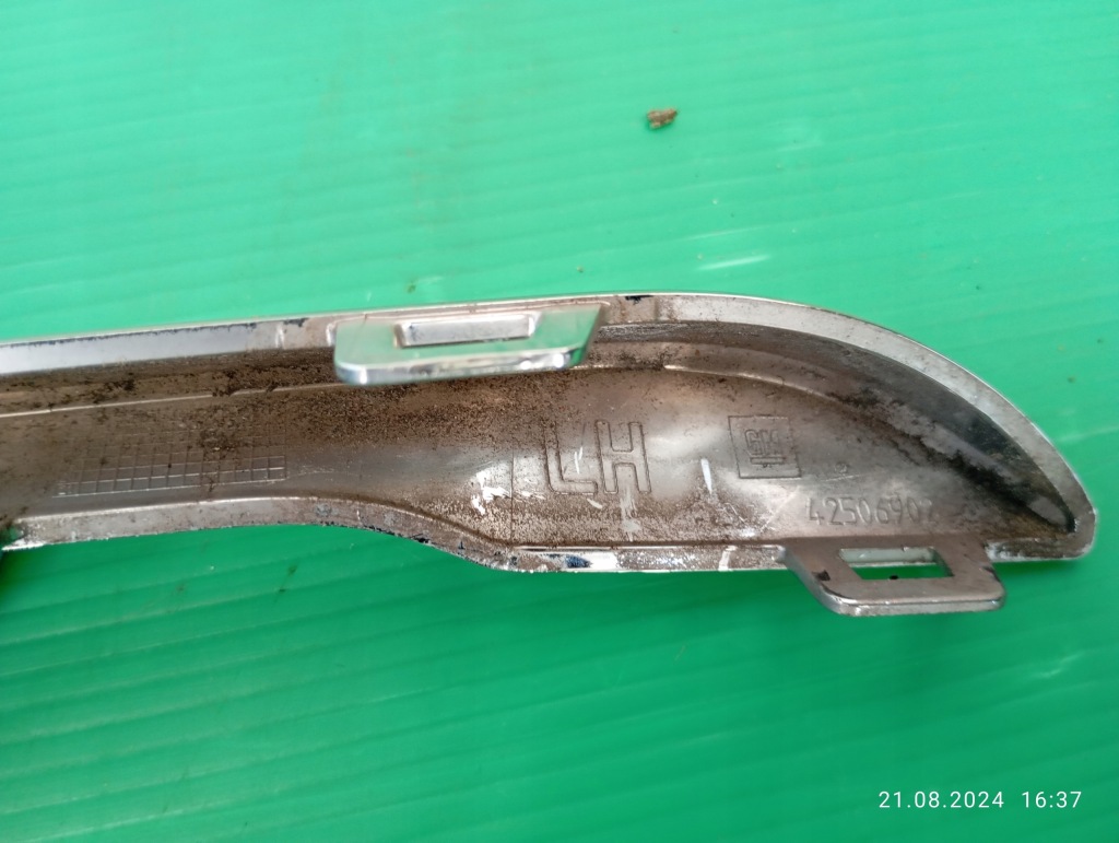 Хром решітка радіатора решітка радіатора opel mokka x 2016-19 lift lh+rh 42506903 / 42506902 Ціна