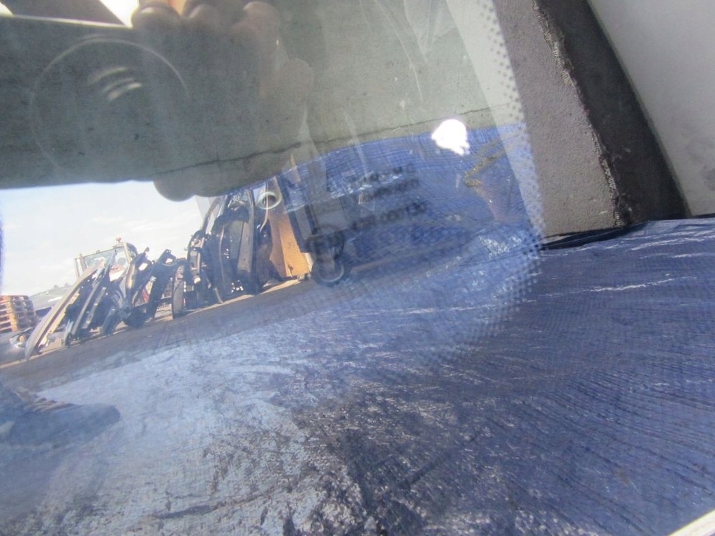 фото №6, Nissan navara d22 скло задня