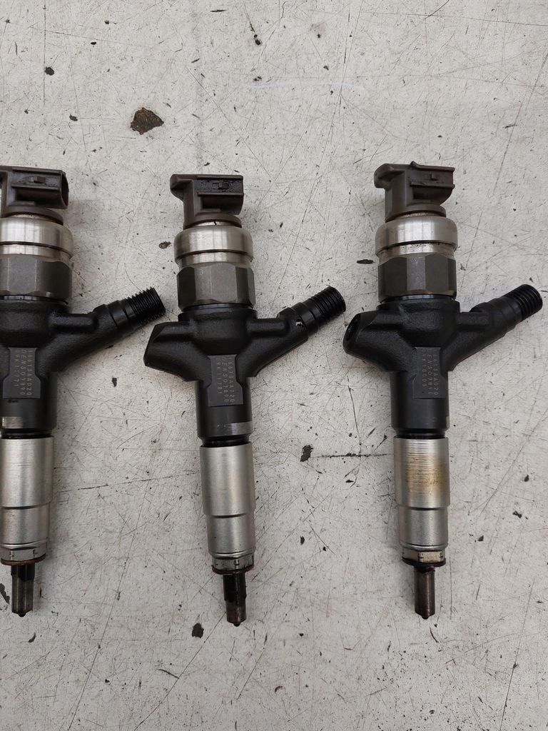 фото №9, Subaru forester iii 3 legacy 4 iv 2,0d форсунка denso 16613aa020