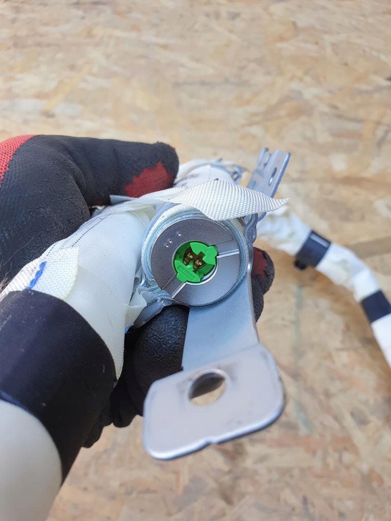 фото №7, Ford focus mk3 kombi шторка безопасности правая