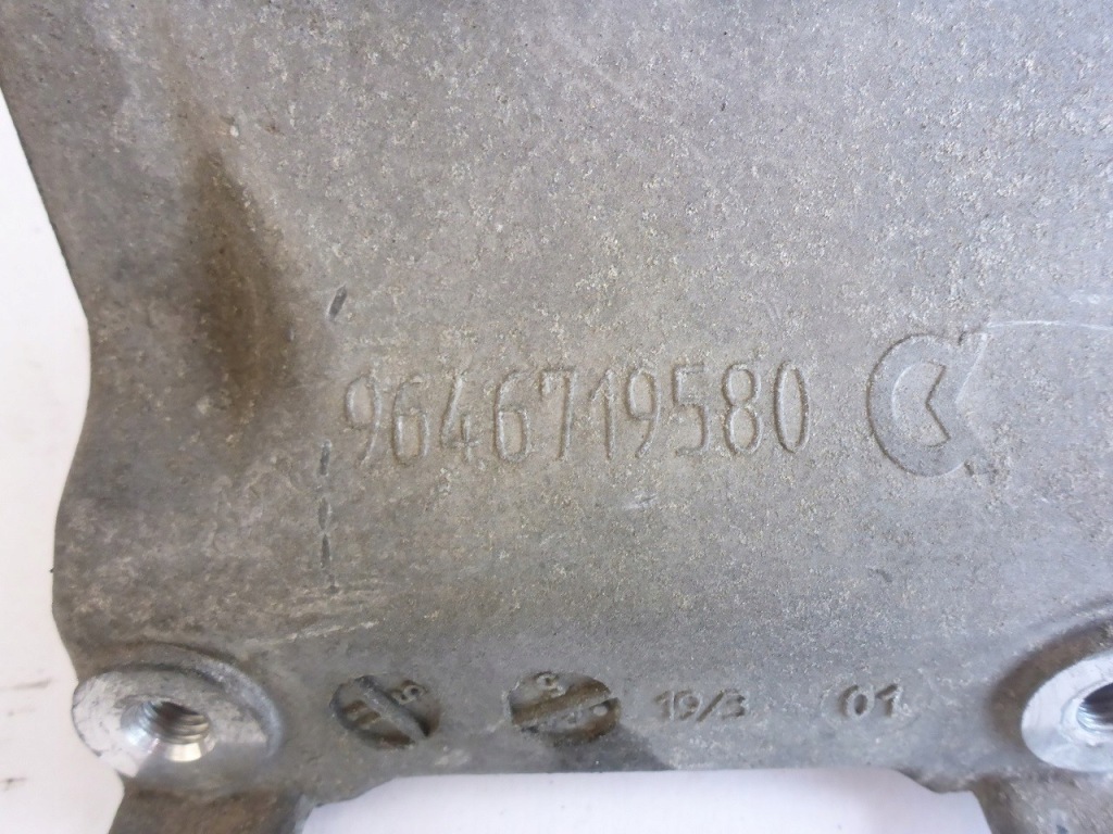 фото №3, Кронштейн компресора кондиціонера volvo v60 ii 1.6 d2