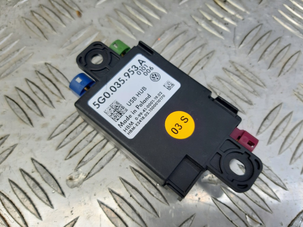 фото №1, Vw golf vii модуль hub usb