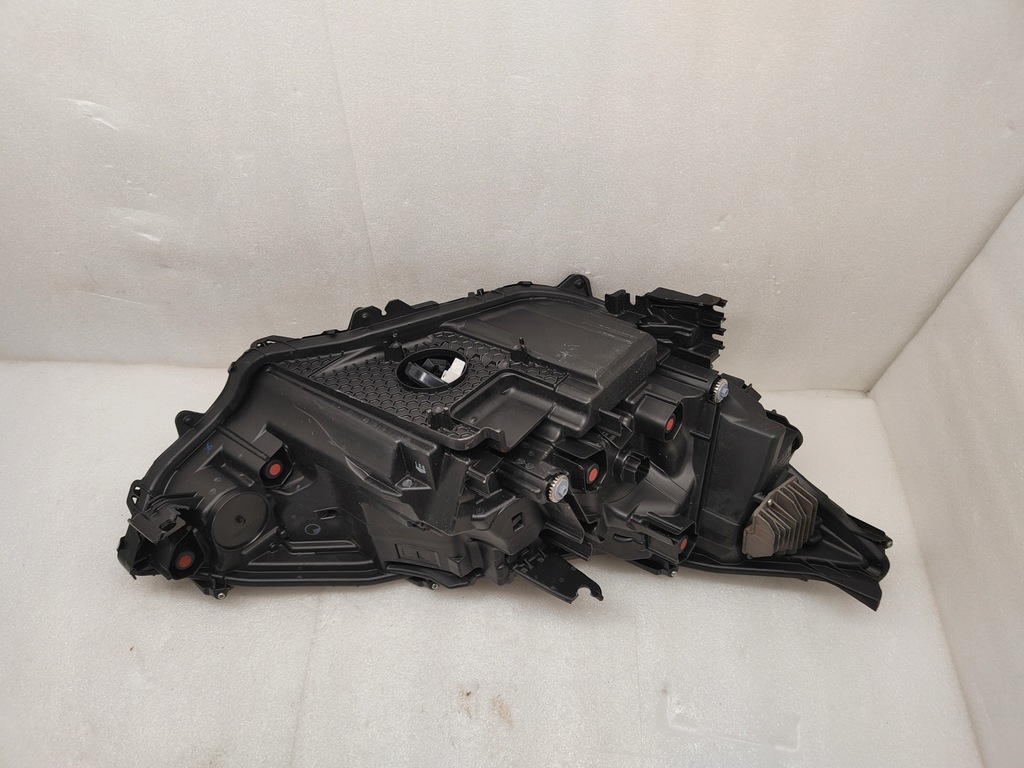 фото №12, Toyota bz4x full led usa лампа левый перед