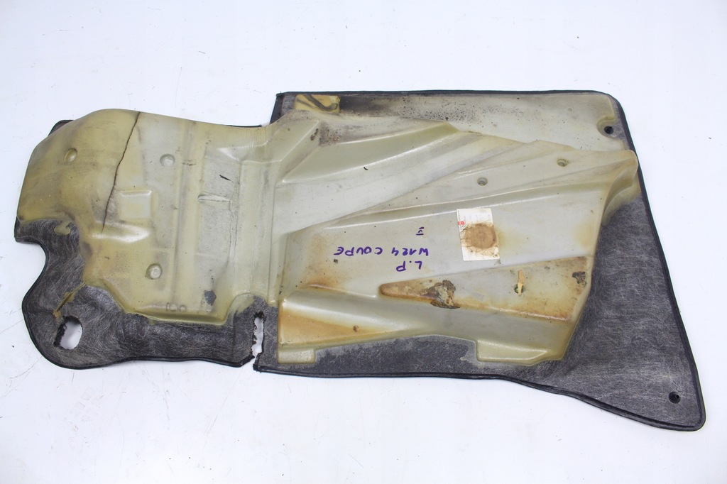 фото №5, Килимок обшивка перед mercedes w124 coupe 90r.