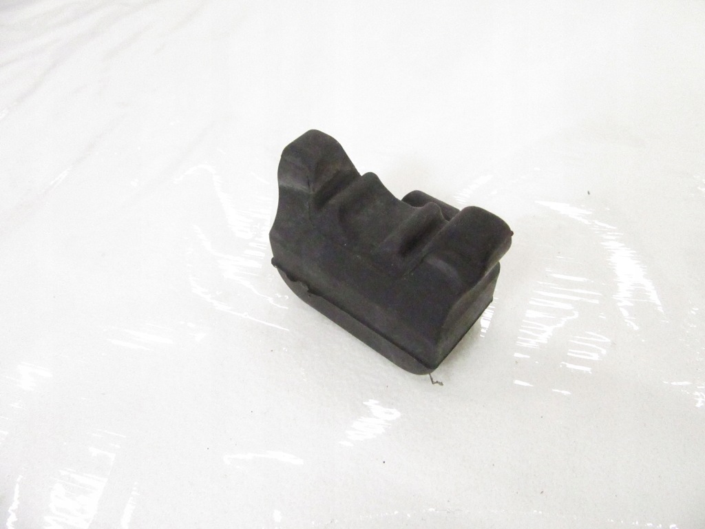 Подшипник резиновые радиатора кронштейн bmw e81 e82 e84 e87 e88 e90 e91 e92 e93 Доставка