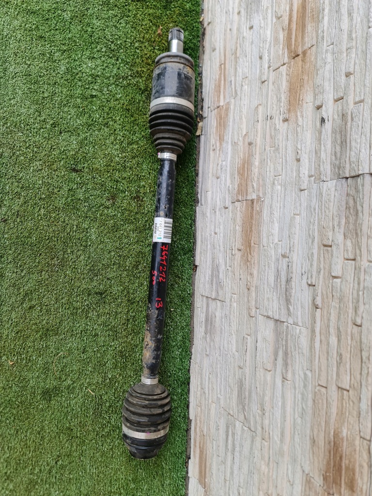 фото №1, Приводной вал bmw i3 7641212