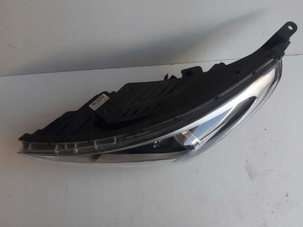 Hyundai i30 3 17- фара левая перед передняя led в Украине