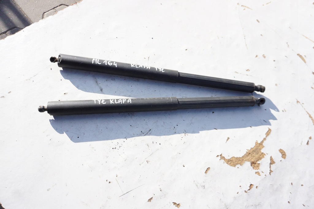 фото №1, Амортизаторы крышки задняя mercedes ml w164