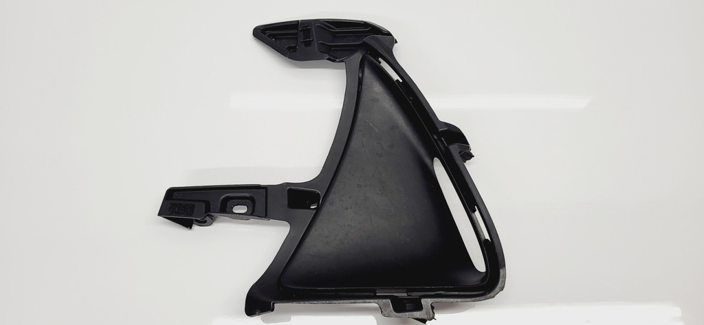 фото №1, Lexus is iii lift решётка w бампер левая