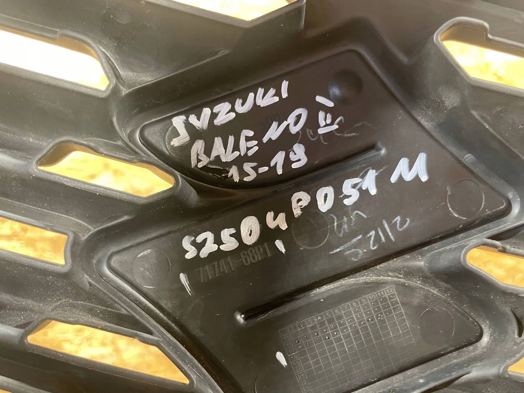 фото №9, Suzuki baleno ii 2 15-19 решітка радіатора решітка радіатора хром решітка середня бампера перед