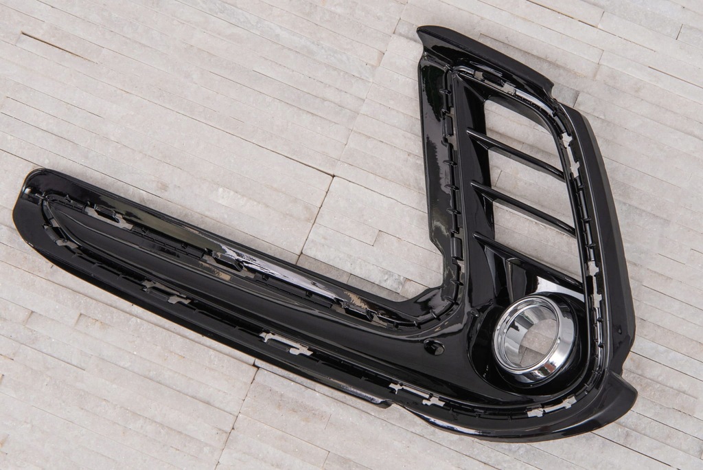 фото №9, Hyundai elantra vi ad решітка бампера заглушка лампи ліва 86563f2300