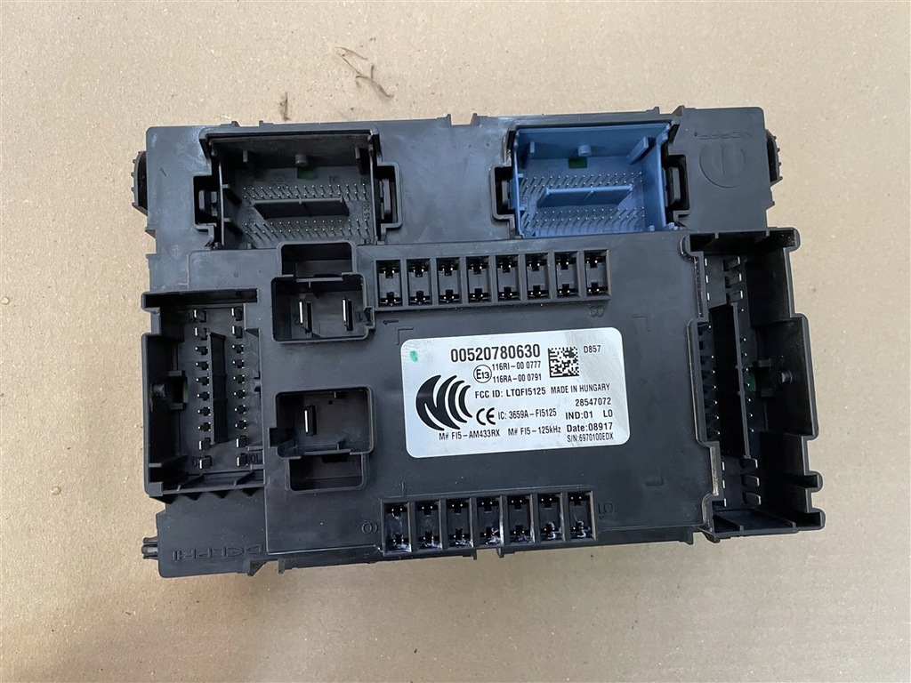 фото №1, Коробка предохранителей 00520780630 jeep renegade 14-18r 2017r