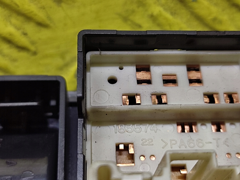 фото №6, Toyota corolla verso перемикач дзеркал 183574