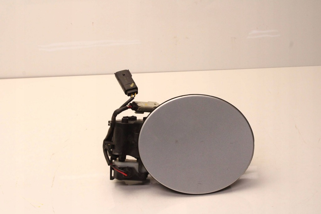 Купить Крышка багажника крышка заливной топлива opel ampera 22874378