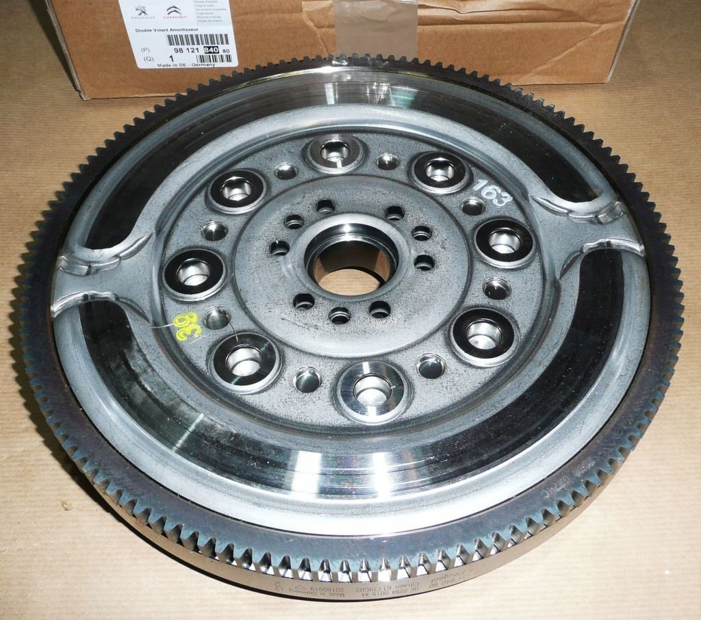 фото №1, Колесо двухмассовый citroen c4 peugeot partner iii 1.6h