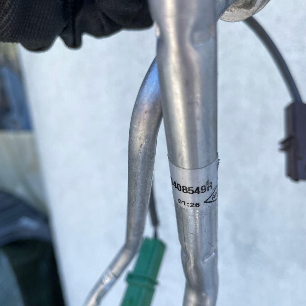 фото №9, Renault zoe шланг кондиционера wąż 924467761r