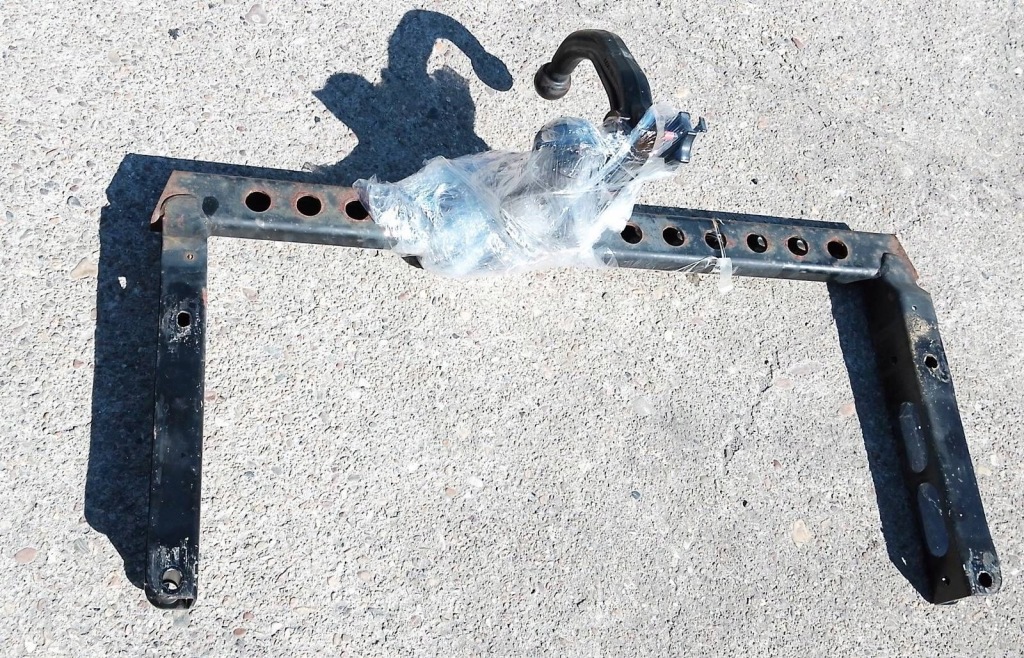 фото №1, Audi a4 b8 kombi avant hak kompletny