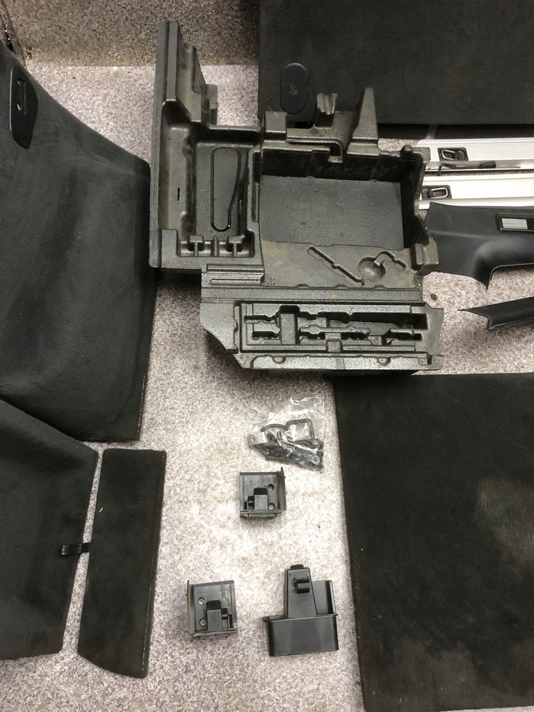 фото №7, Салон обшивки оббивка підлога багажника bmw e83 x3 комплект чорні