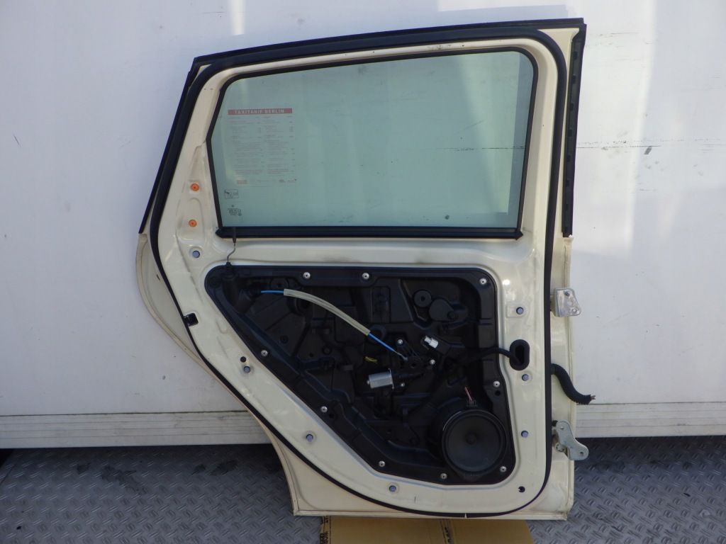 фото №5, Mercedes w246 дверь левая задние задняя левый