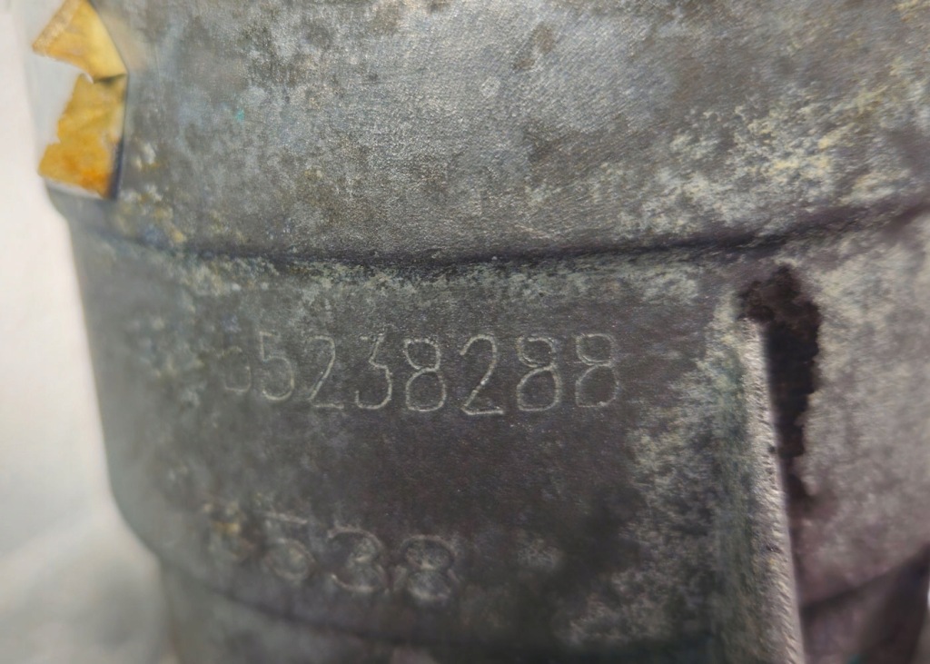 Основание корпус фильтра радиатор масла fiat 500l 1.3 m-jet 55238288 в Украине