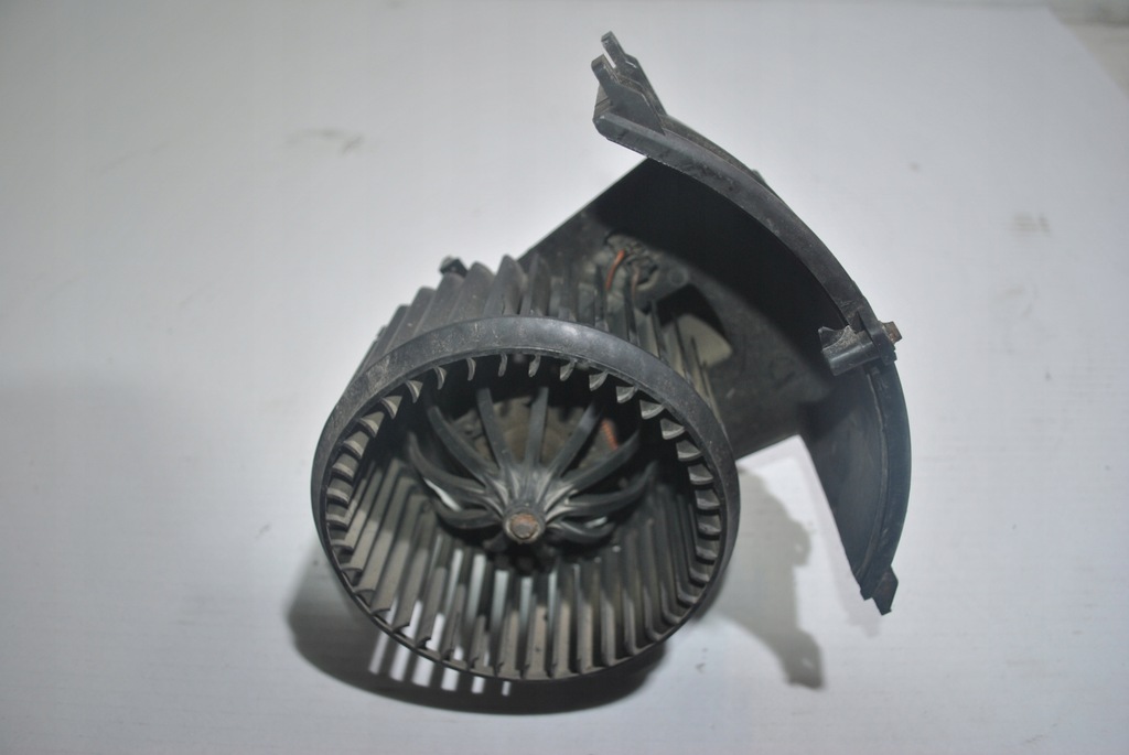 фото №6, Вентилятор вентилятор vw t5 7h1820021b