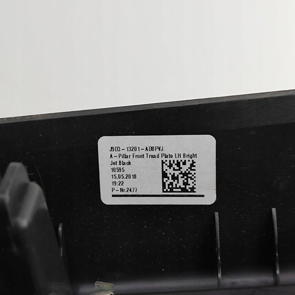 фото №6, Jaguar i-pace 2018 ліва сторона молдинг поріг передня