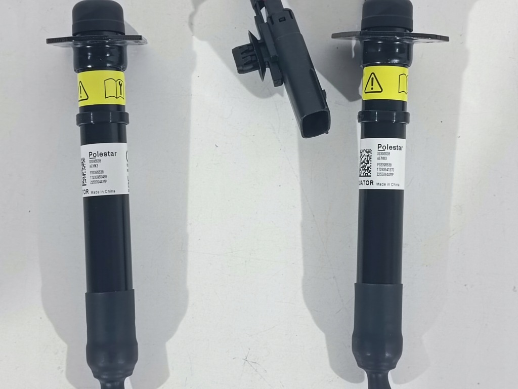 фото №4, Патрон подушка безпеки капот polestar 32396638