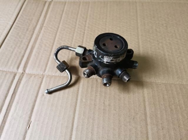 Купить Распределитель топлива renault megane 2 scenic 2 1.5 dci 8200057232