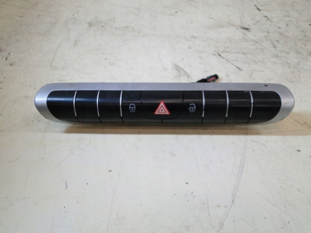 фото №1, Smart fortwo 451 перемикач аварійних