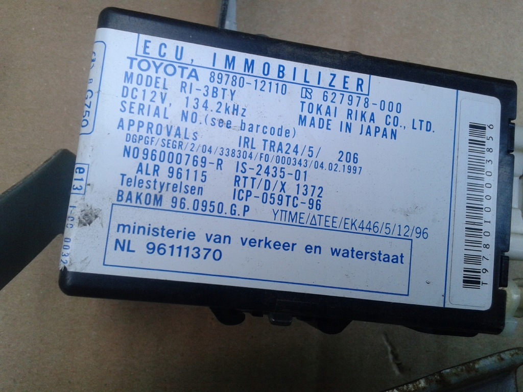 фото №7, Набор стартовый бортовой компьютер замок зажигания toyota corolla e11 2,0 d4d 89666-12320