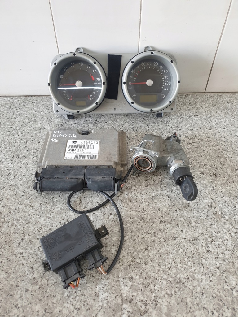 фото №1, Бортовой компьютер, блок управления vwag 036906034ce новый