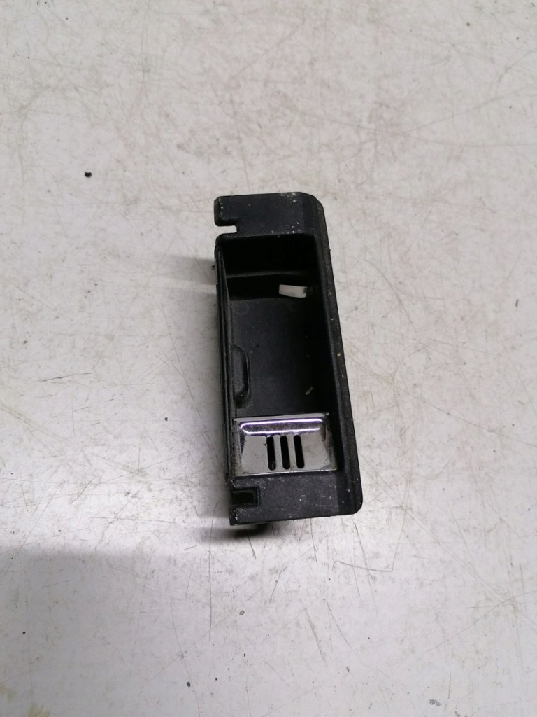 Купити Вкладиш попільнички audi a6 c5